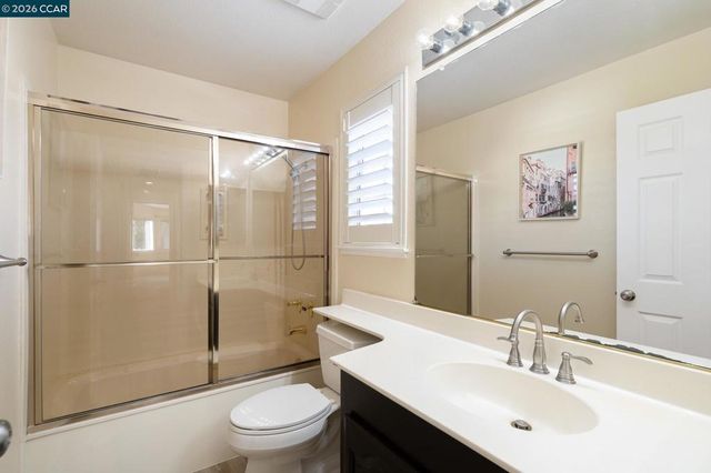 1383 Shell Ln, Clayton, CA 94517