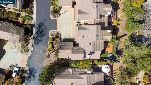 1383 Shell Ln, Clayton, CA 94517