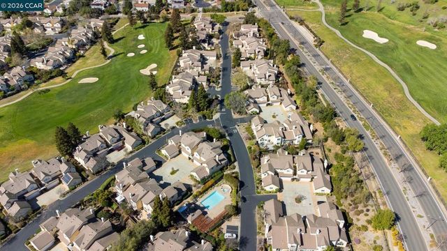 1383 Shell Ln, Clayton, CA 94517