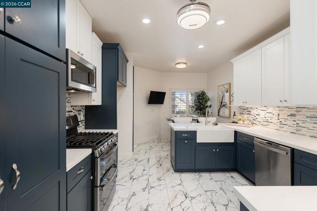 1383 Shell Ln, Clayton, CA 94517