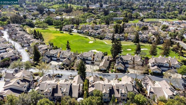 1383 Shell Ln, Clayton, CA 94517