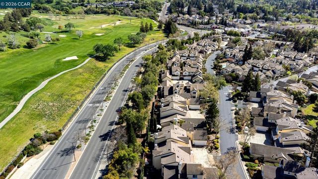 1383 Shell Ln, Clayton, CA 94517