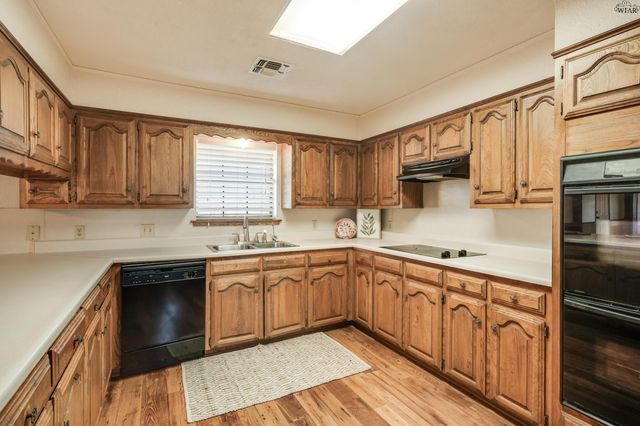 2627 E FM 367, Iowa Park, TX 76367