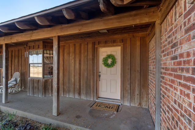 2627 E FM 367, Iowa Park, TX 76367