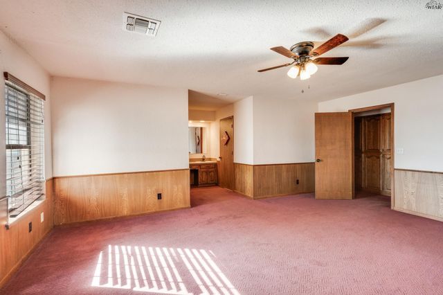 2627 E FM 367, Iowa Park, TX 76367