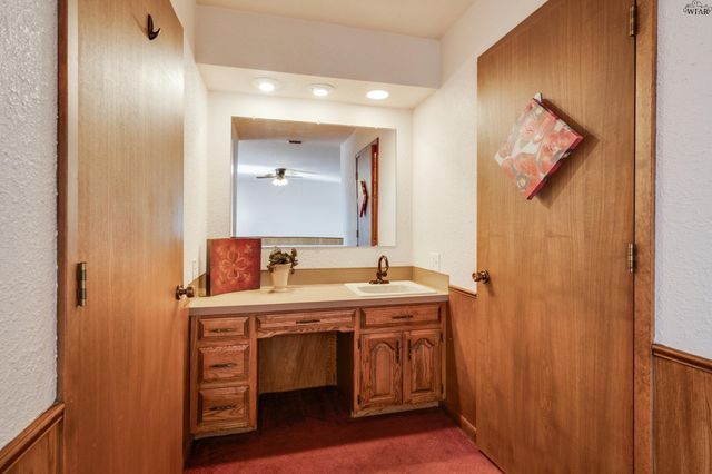 2627 E FM 367, Iowa Park, TX 76367