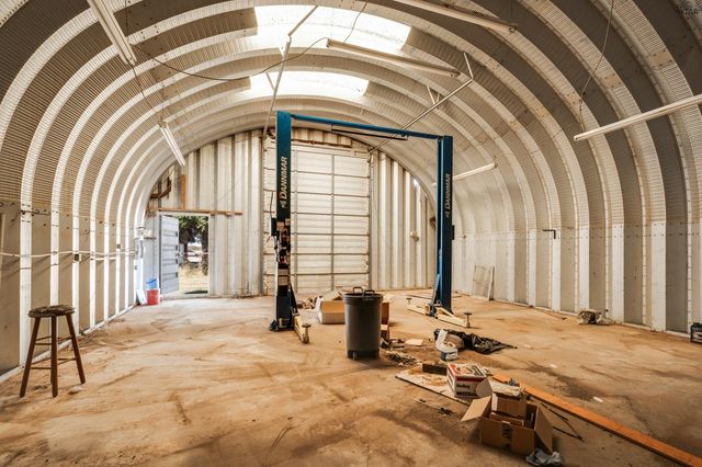 2627 E FM 367, Iowa Park, TX 76367