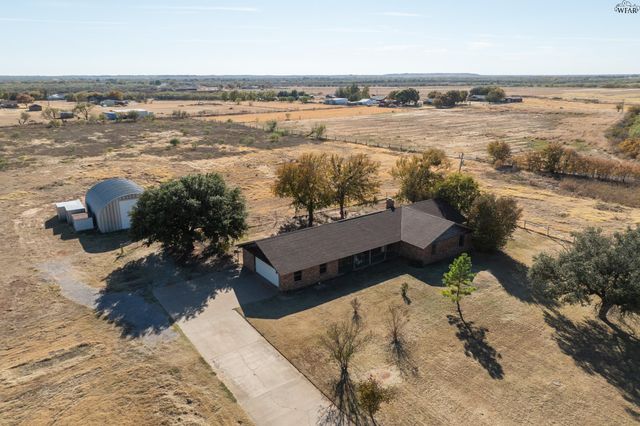 2627 E FM 367, Iowa Park, TX 76367