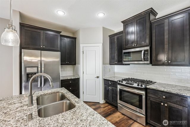 16520 SE 40TH CIR, Vancouver, WA 98683