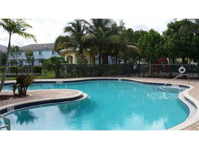 3503 NW 13th St 3503, Lauderhill, FL 33311