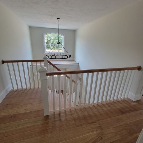 7 Kinsman Way, Foxboro, MA 02035