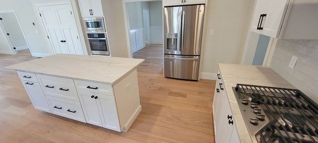 7 Kinsman Way, Foxboro, MA 02035