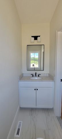 7 Kinsman Way, Foxboro, MA 02035