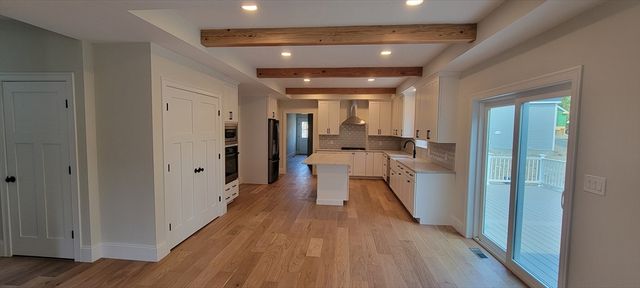 7 Kinsman Way, Foxboro, MA 02035
