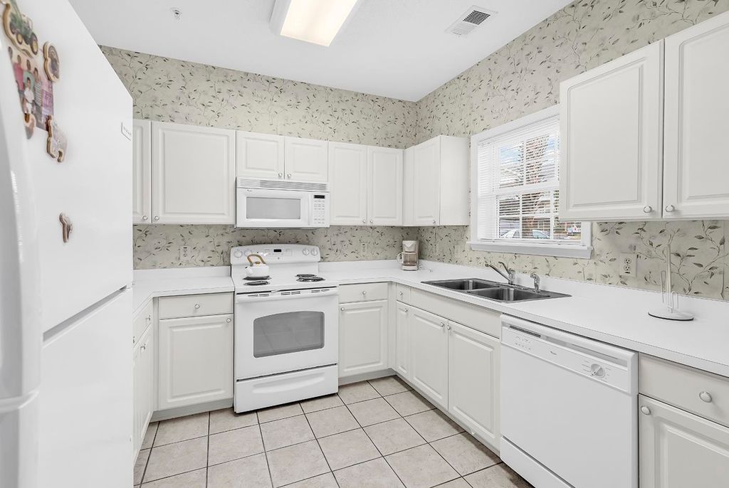 5801 Oyster Catcher Dr Unit 312, North Myrtle Beach, SC 29582 — photo 4