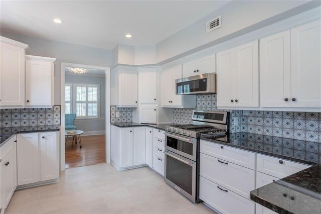 422 E GORE STREET, Orlando, FL 32806