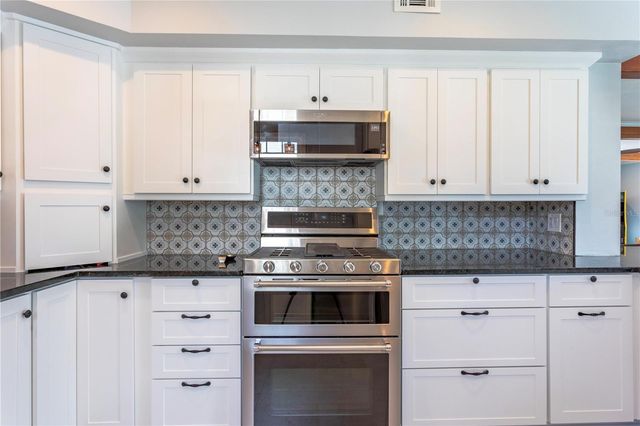 422 E GORE STREET, Orlando, FL 32806