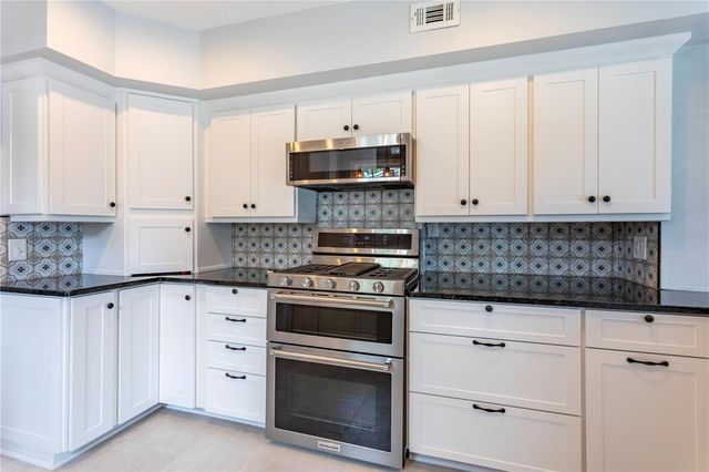 422 E GORE STREET, Orlando, FL 32806