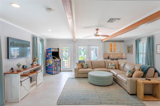 422 E GORE STREET, Orlando, FL 32806