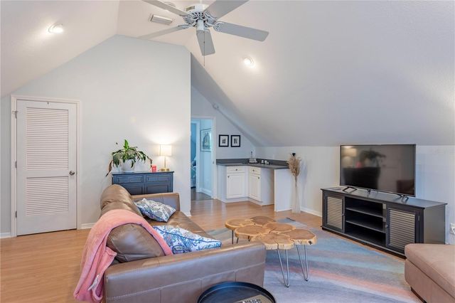 422 E GORE STREET, Orlando, FL 32806