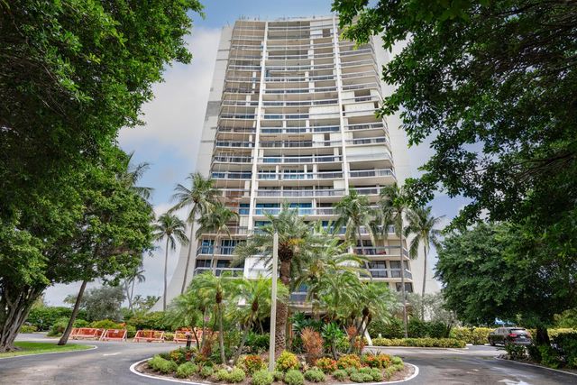 2400 PRESIDENTIAL Way 302, West Palm Beach, FL 33401