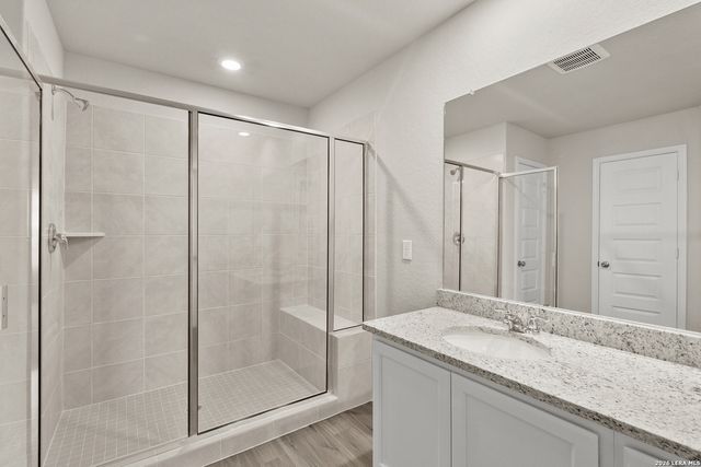 1208 Sweden, Seguin, TX 78155