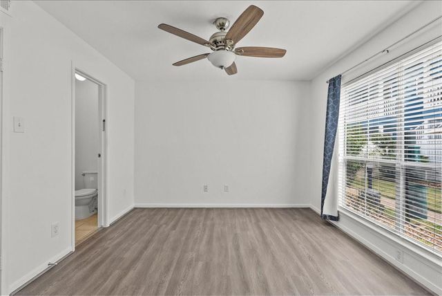 3506 Cove View Boulevard 303, Galveston, TX 77554