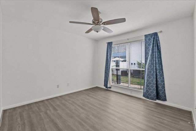 3506 Cove View Boulevard 303, Galveston, TX 77554