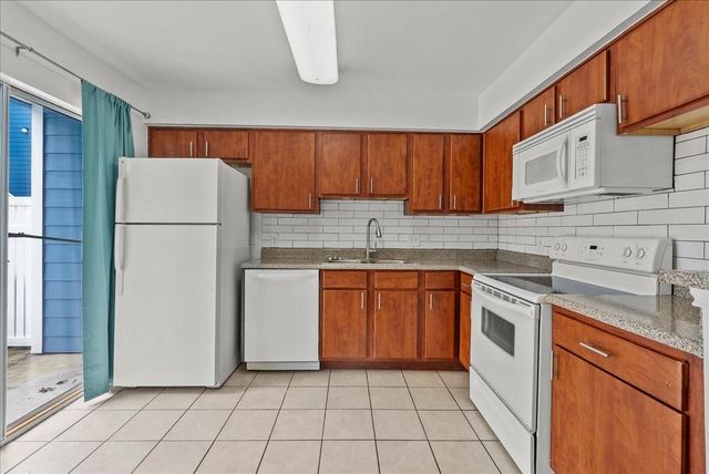 3506 Cove View Boulevard 303, Galveston, TX 77554