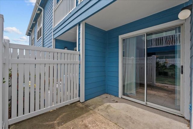 3506 Cove View Boulevard 303, Galveston, TX 77554