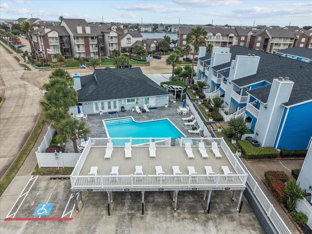 3506 Cove View Boulevard 303, Galveston, TX 77554