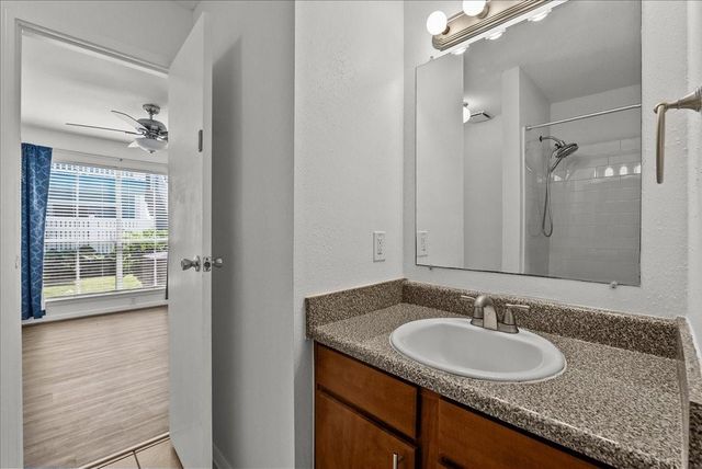 3506 Cove View Boulevard 303, Galveston, TX 77554