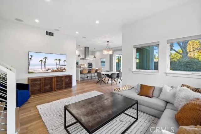 165 22nd Street, Costa Mesa, CA 92627