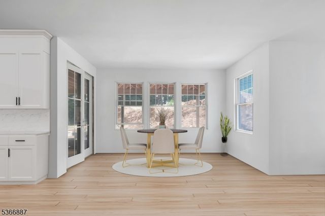 520 Clinton Ave, Wyckoff Twp., NJ 07481