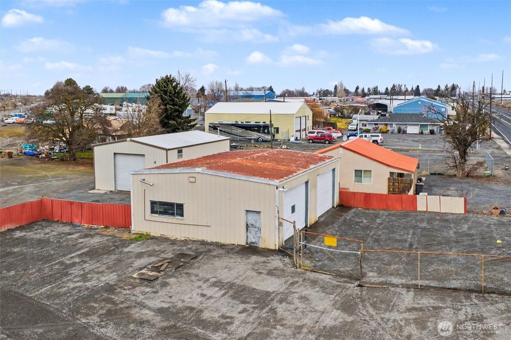 4150 Stratford Road NE, Moses Lake, WA 98837