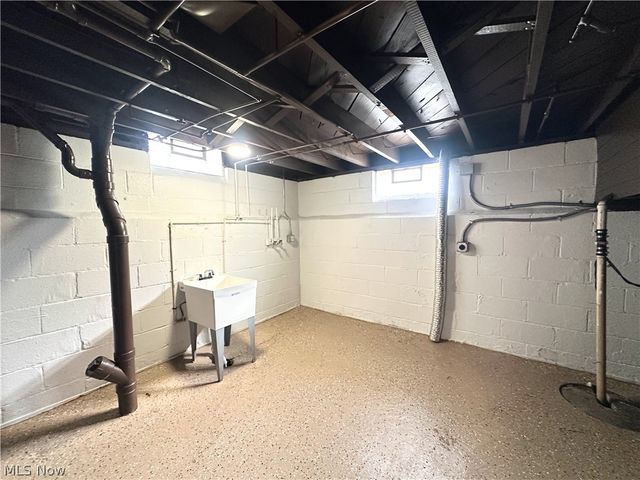 5341 Hollywood Avenue, Maple Heights, OH 44137