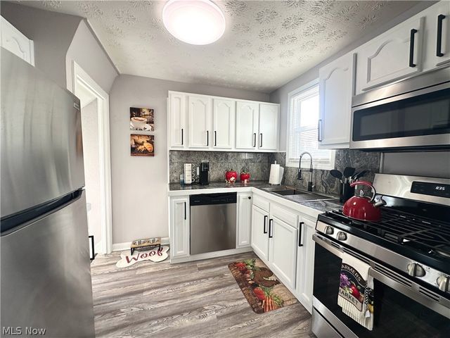 5341 Hollywood Avenue, Maple Heights, OH 44137