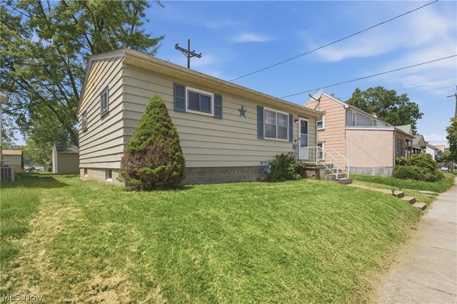 232 S 15th Street, Sebring, OH 44672