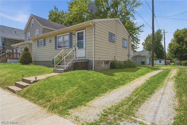 232 S 15th Street, Sebring, OH 44672