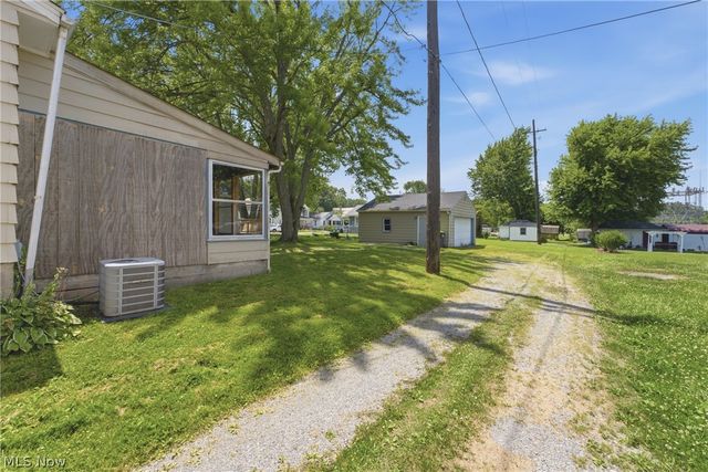 232 S 15th Street, Sebring, OH 44672
