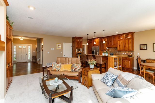 700 Panorama Circle NW, Rochester, MN 55901