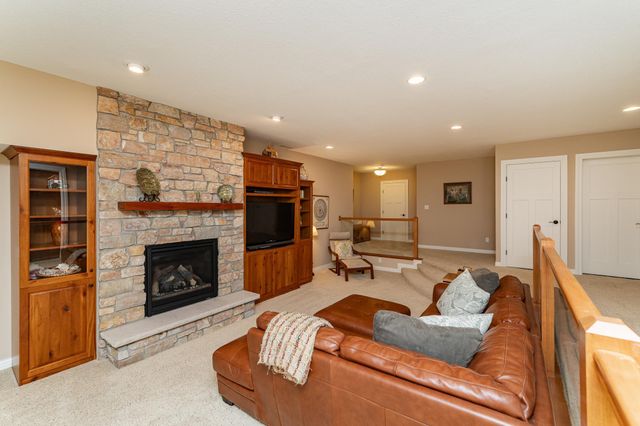 700 Panorama Circle NW, Rochester, MN 55901