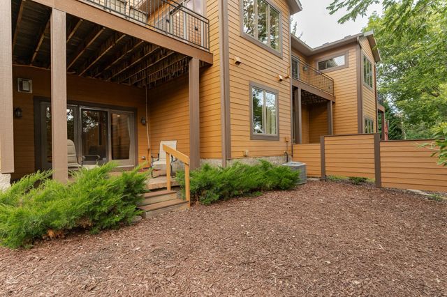 700 Panorama Circle NW, Rochester, MN 55901