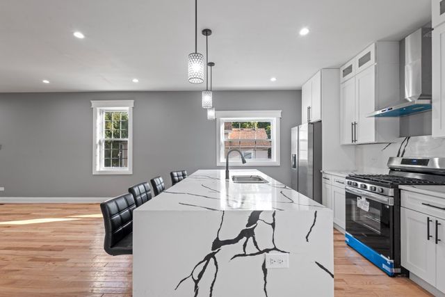 1610 S Fifth Avenue, Maywood, IL 60153