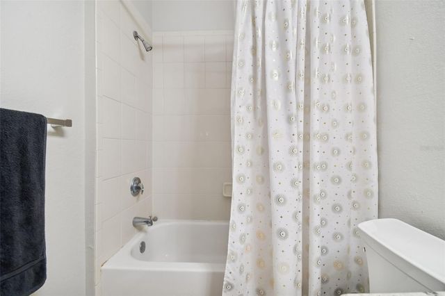 10209 COURTNEY PALMS BOULEVARD 101, Tampa, FL 33619