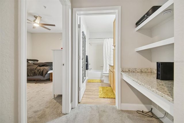 10209 COURTNEY PALMS BOULEVARD 101, Tampa, FL 33619