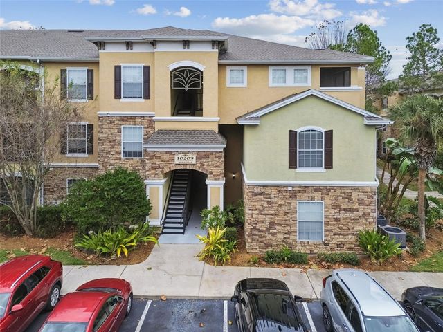 10209 COURTNEY PALMS BOULEVARD 101, Tampa, FL 33619