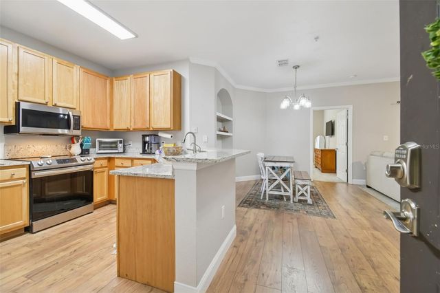 10209 COURTNEY PALMS BOULEVARD 101, Tampa, FL 33619