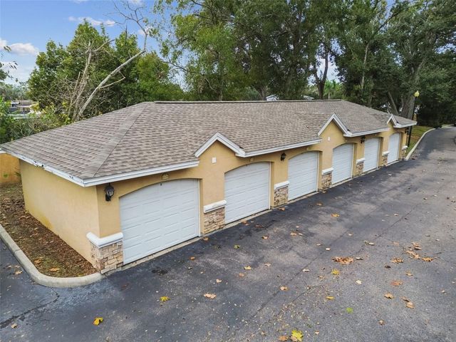 10209 COURTNEY PALMS BOULEVARD 101, Tampa, FL 33619