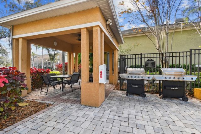 10209 COURTNEY PALMS BOULEVARD 101, Tampa, FL 33619